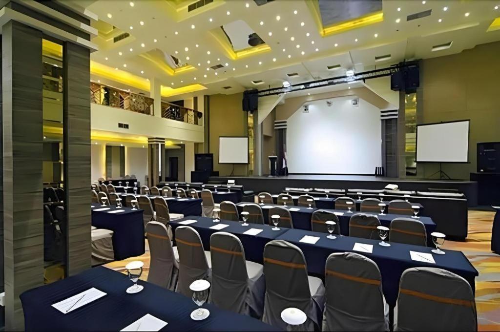 Aria Barito Hotel Banjarmasin  Luaran gambar